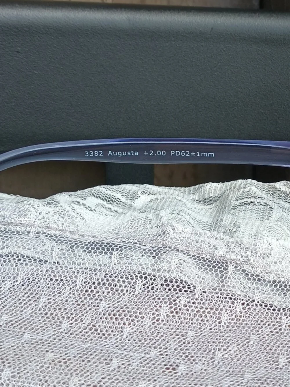 Peepers reading glasses